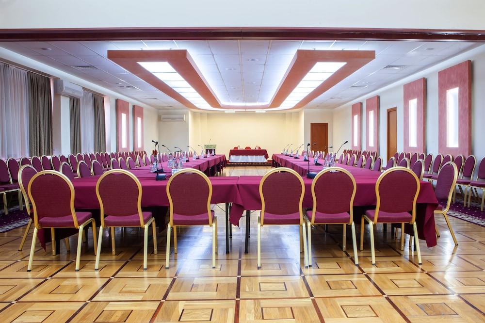 Hotel President By Hrazdan Cjsc 4*