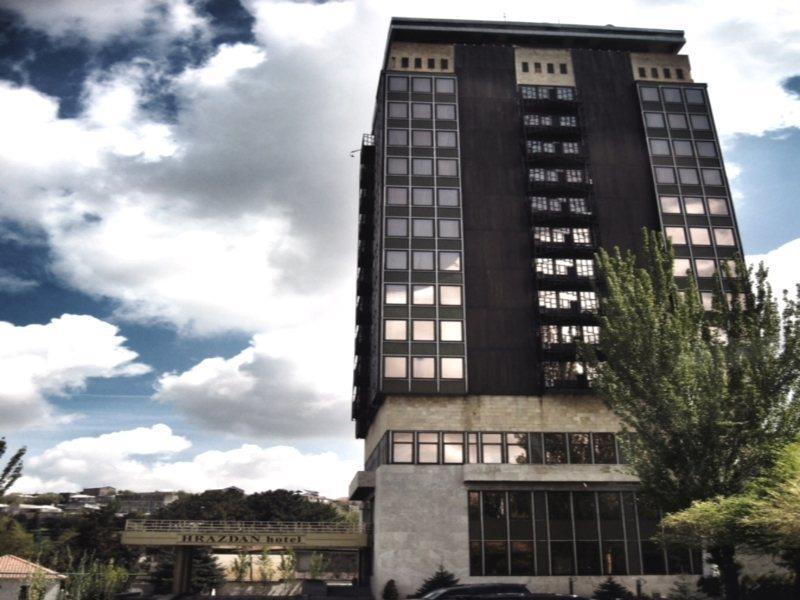 Hotel President By Hrazdan Cjsc