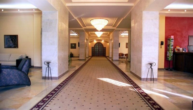 President By Hrazdan Cjsc Hotel 4*